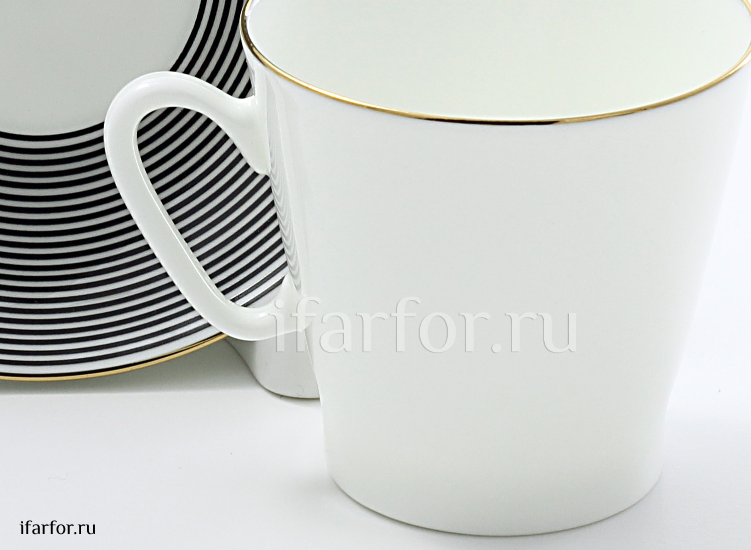 Чашка с блюдцем «Сердечки 1» 1/2