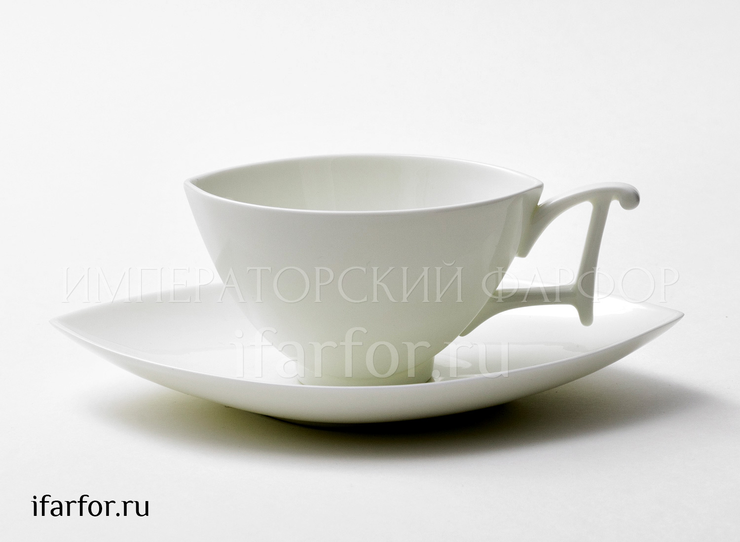 Чашка с блюдцем чайный «Белый» 1/2