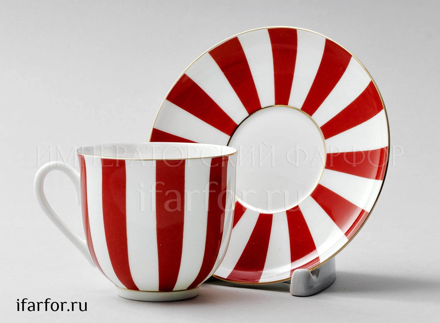 Чашка с блюдцем в подарочной коробке «Да и нет (красный)» 1/2
