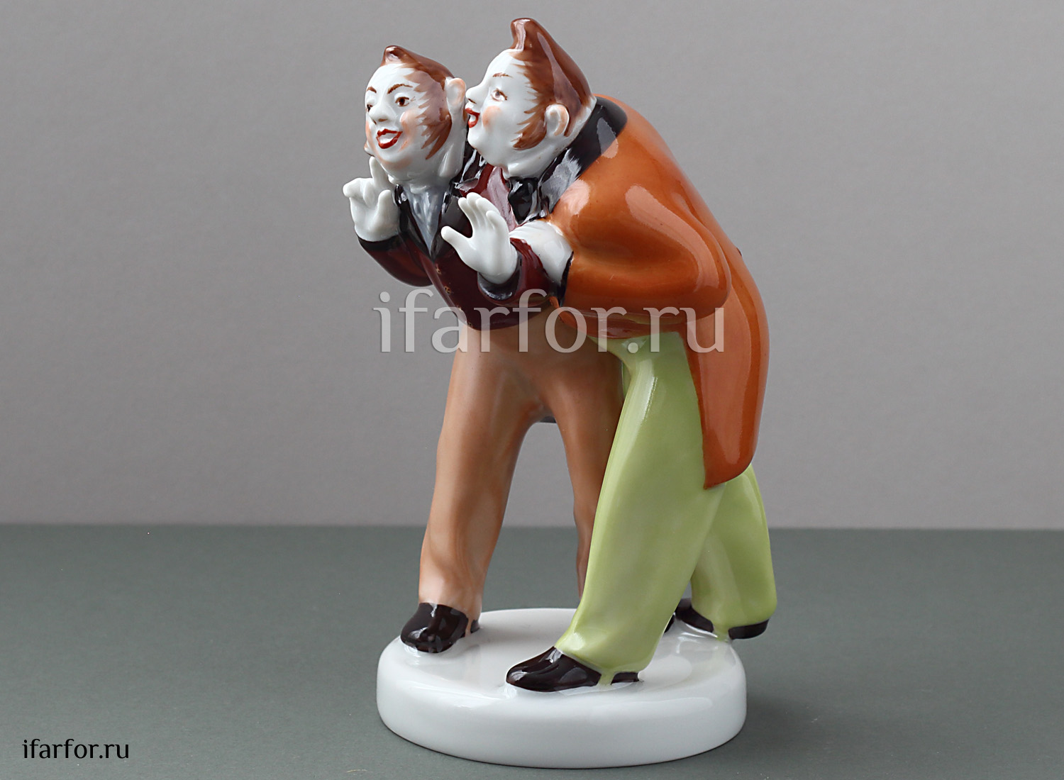 Скульптура «Бобчинский и Добчинский»