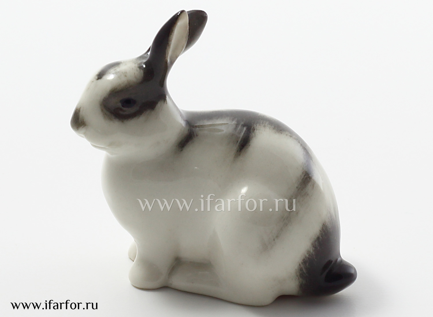 Скульптура «Кролик Крош»