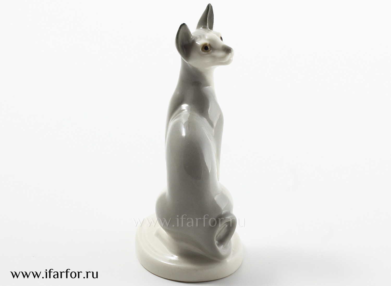Скульптура «Кошка-сфинкс»