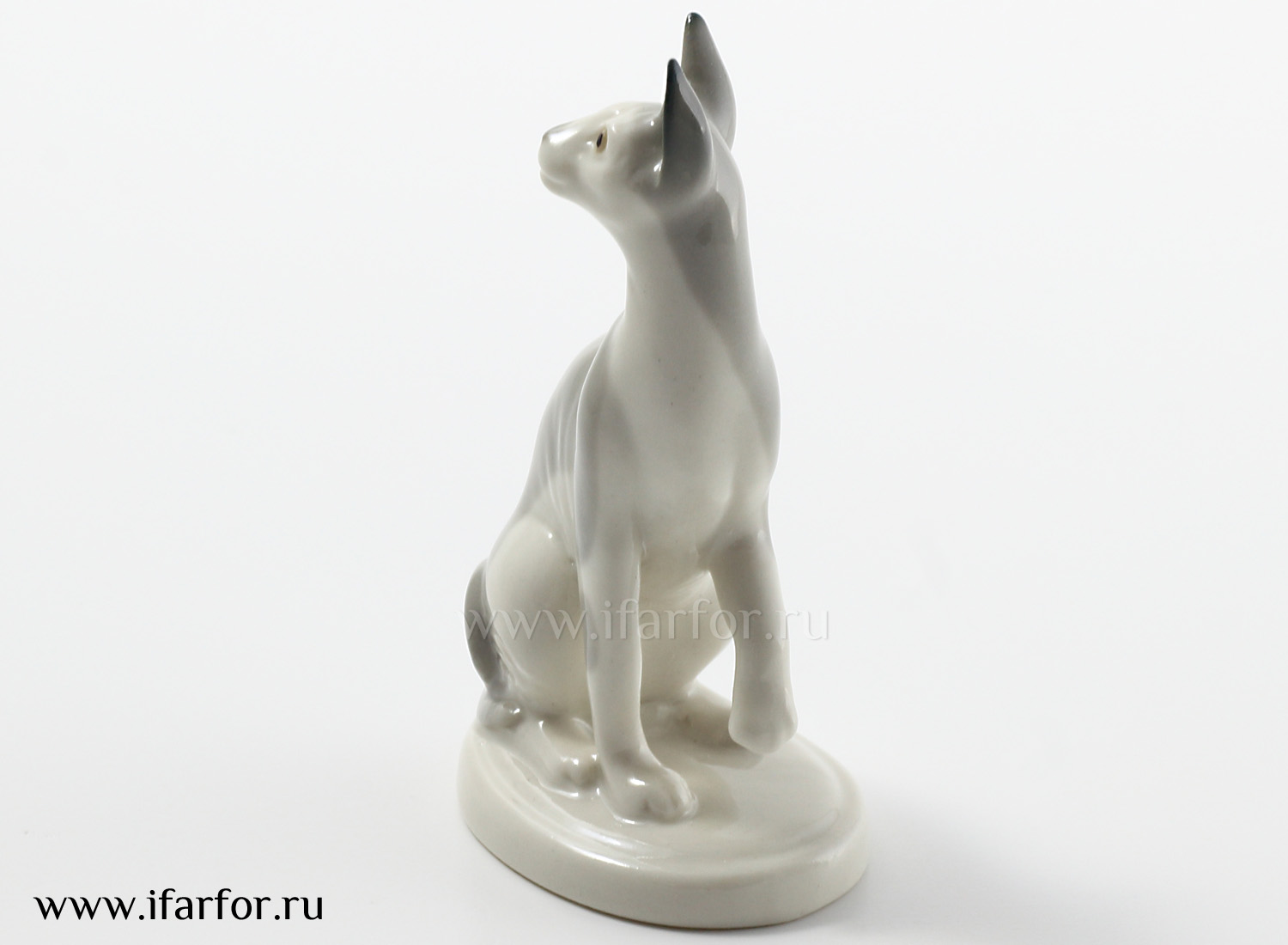 Скульптура «Кошка-сфинкс»