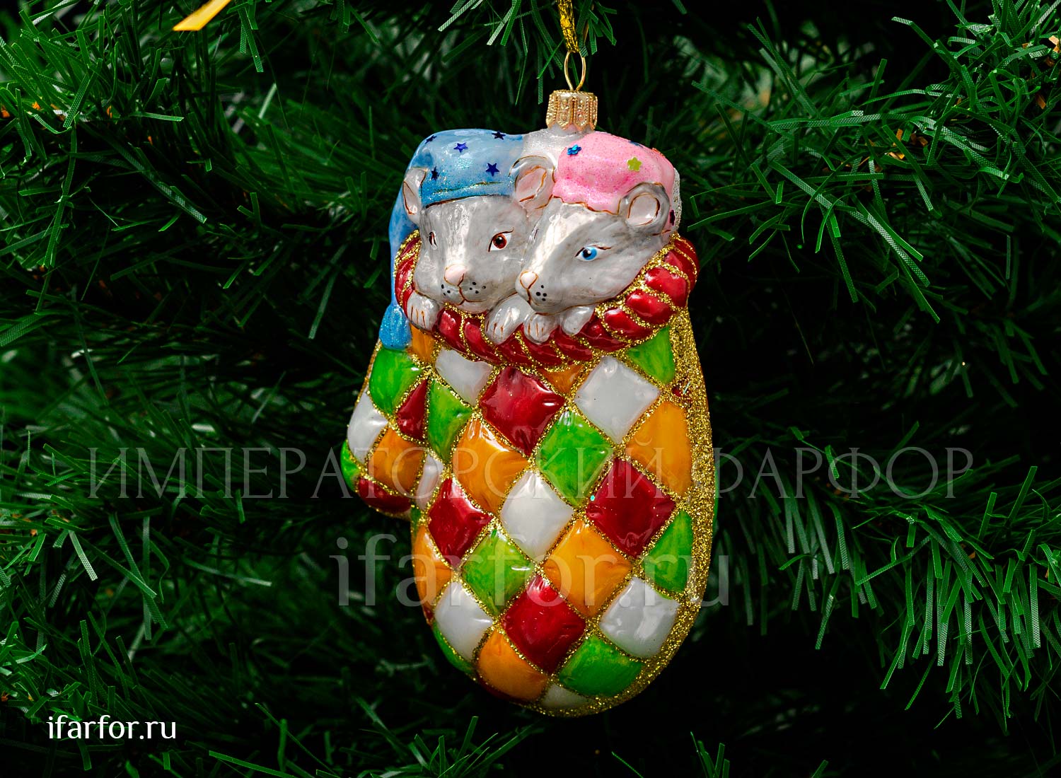 Елочная игрушка «Мышки в варежке»
