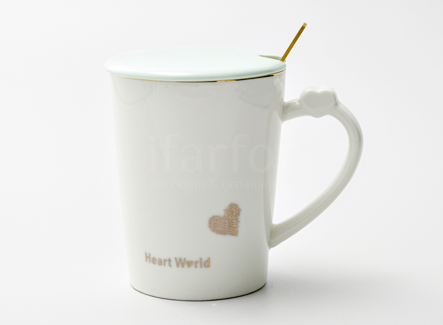 Кружка с крышкой и ложкой «Heard world»