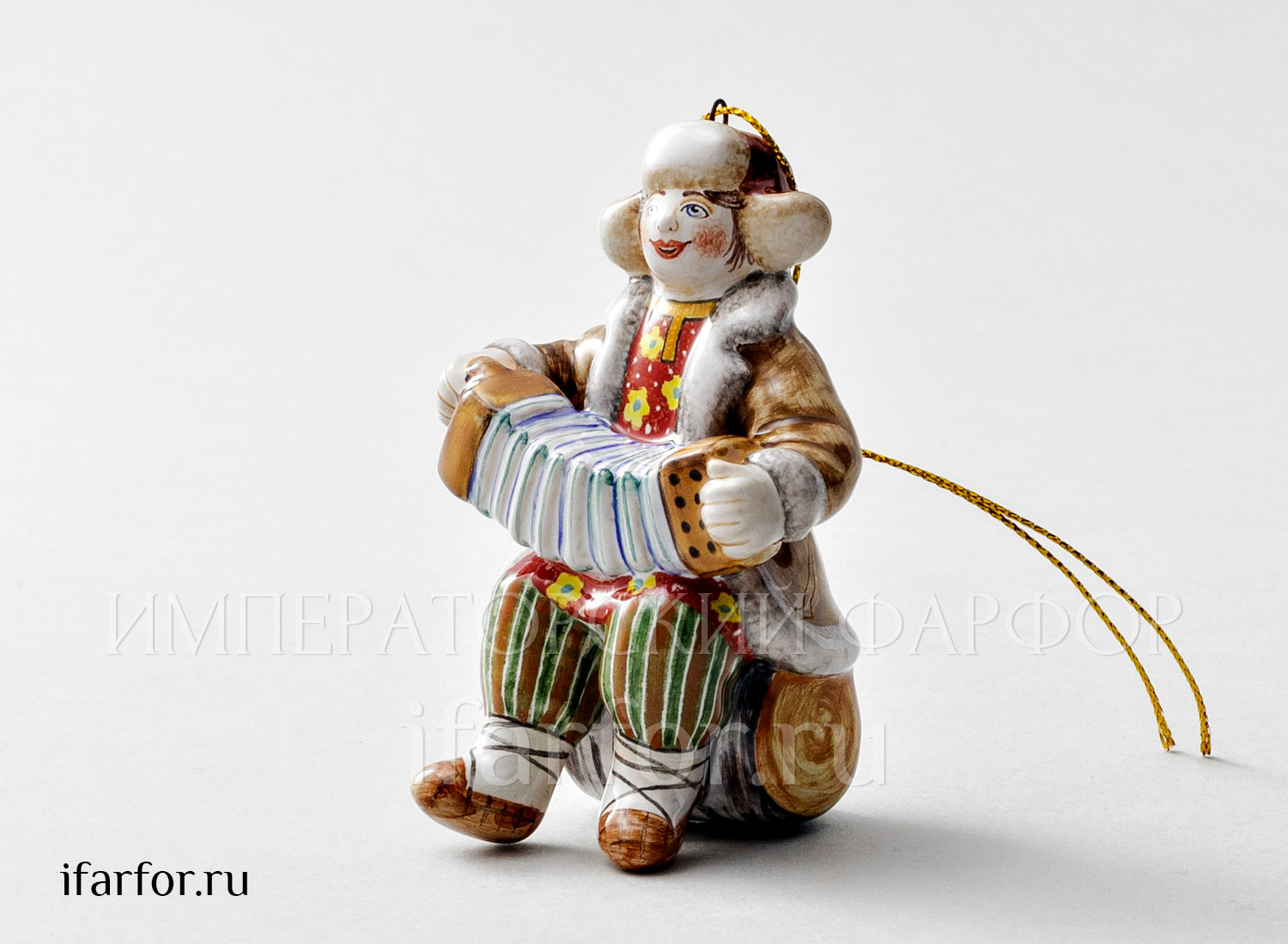 Елочная игрушка «Мужичок с гармошкой»