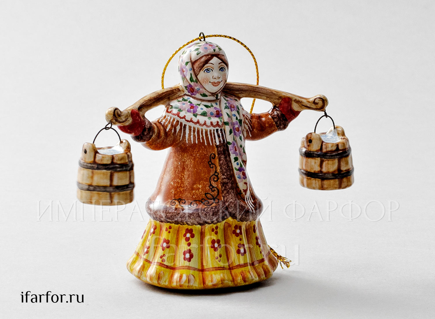 Елочная игрушка «Баба с ведрами»