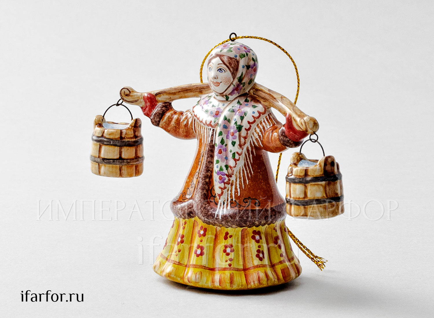 Елочная игрушка «Баба с ведрами»