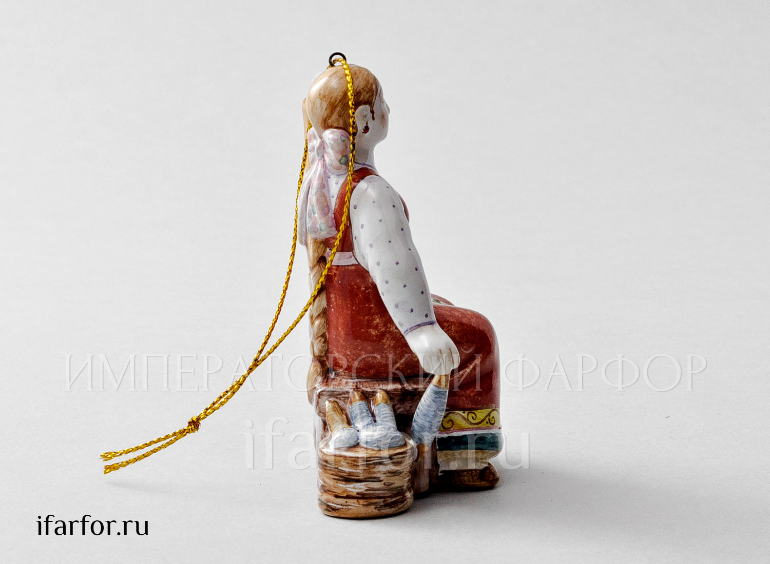 Елочная игрушка «Пряха»