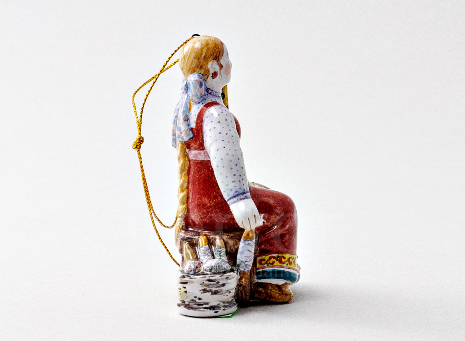 Елочная игрушка «Пряха»