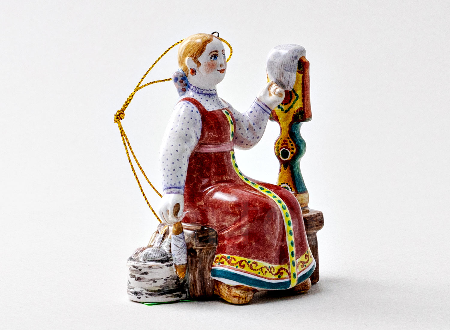 Елочная игрушка «Пряха»