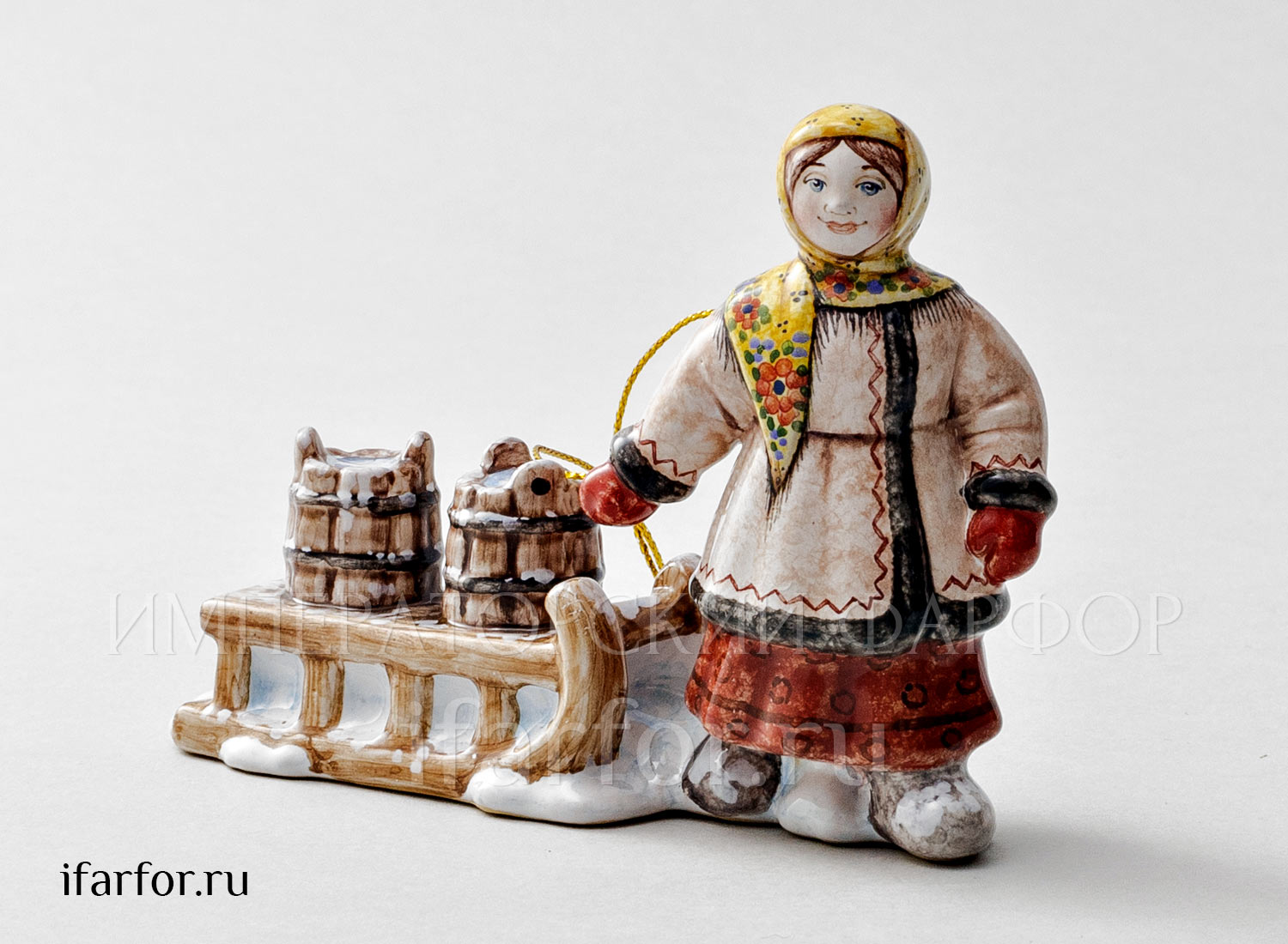 Елочная игрушка «Крестьянка с санками»