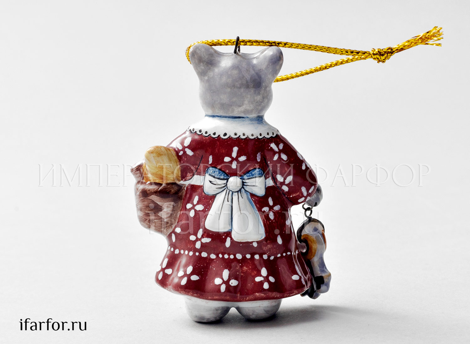 Елочная игрушка «Мышь-хозяюшка»