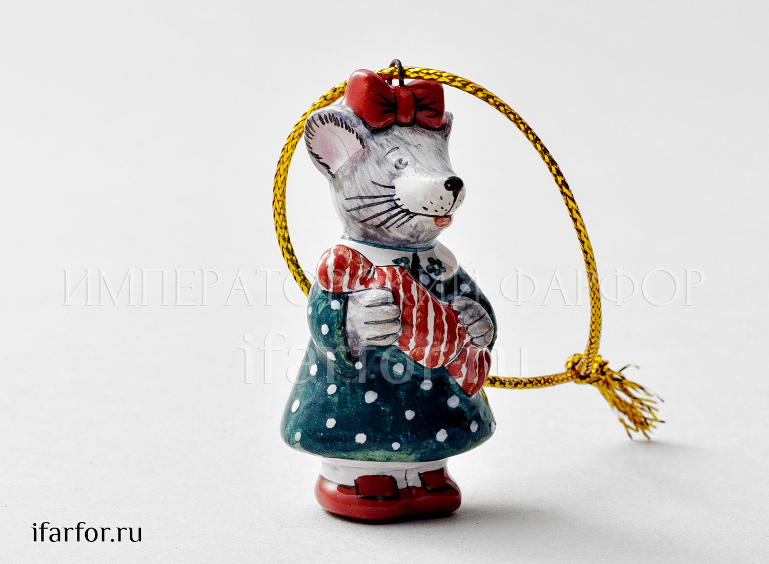Елочная игрушка «Мышка с конфеткой»