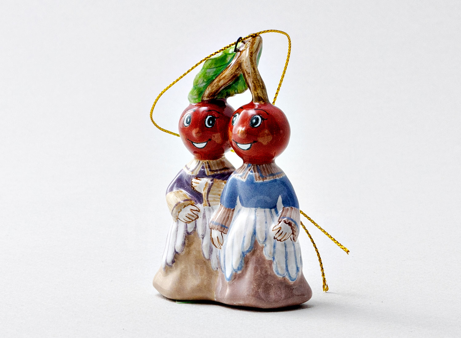 Елочная игрушка «Графини Вишни»