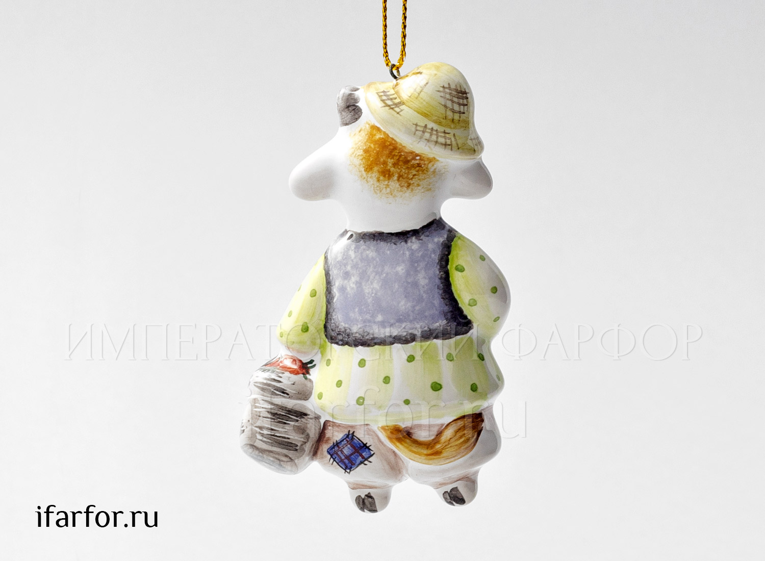 Елочная игрушка «Бычок с корзинкой»