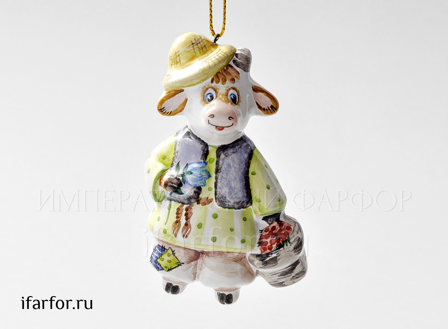 Елочная игрушка «Бычок с корзинкой»