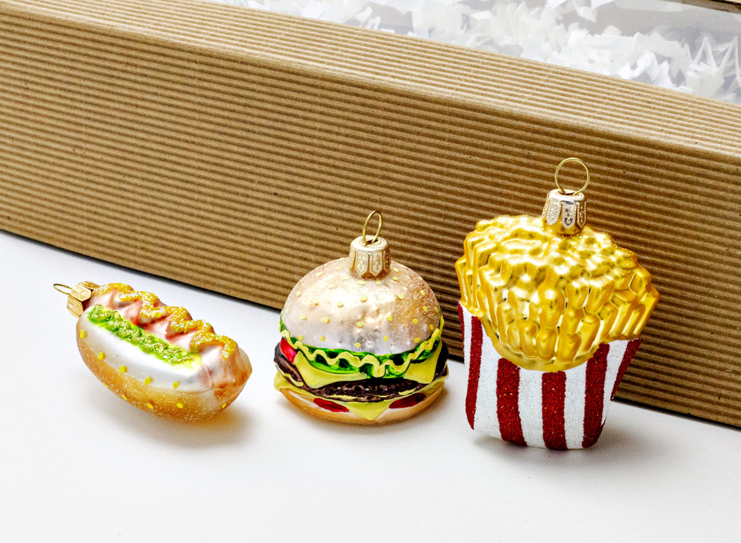 Набор елочных игрушек в подарочной коробке «Fast food»