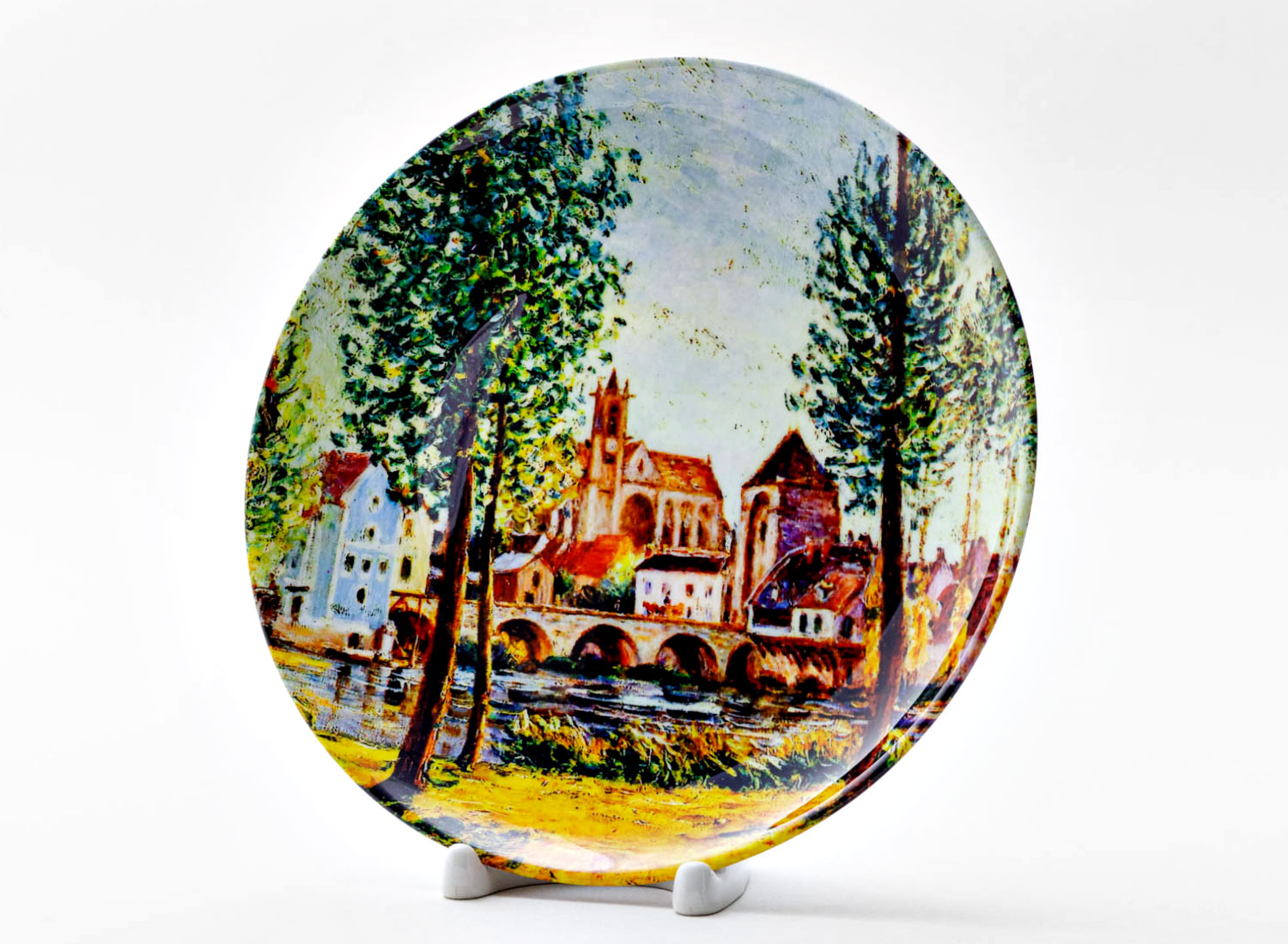 Декоративная тарелка «Moret sur Loing Bridge church and mill Sun»