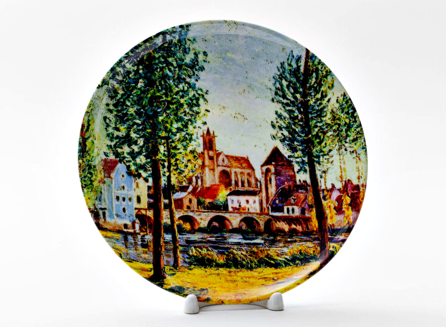 Декоративная тарелка «Moret sur Loing Bridge church and mill Sun»