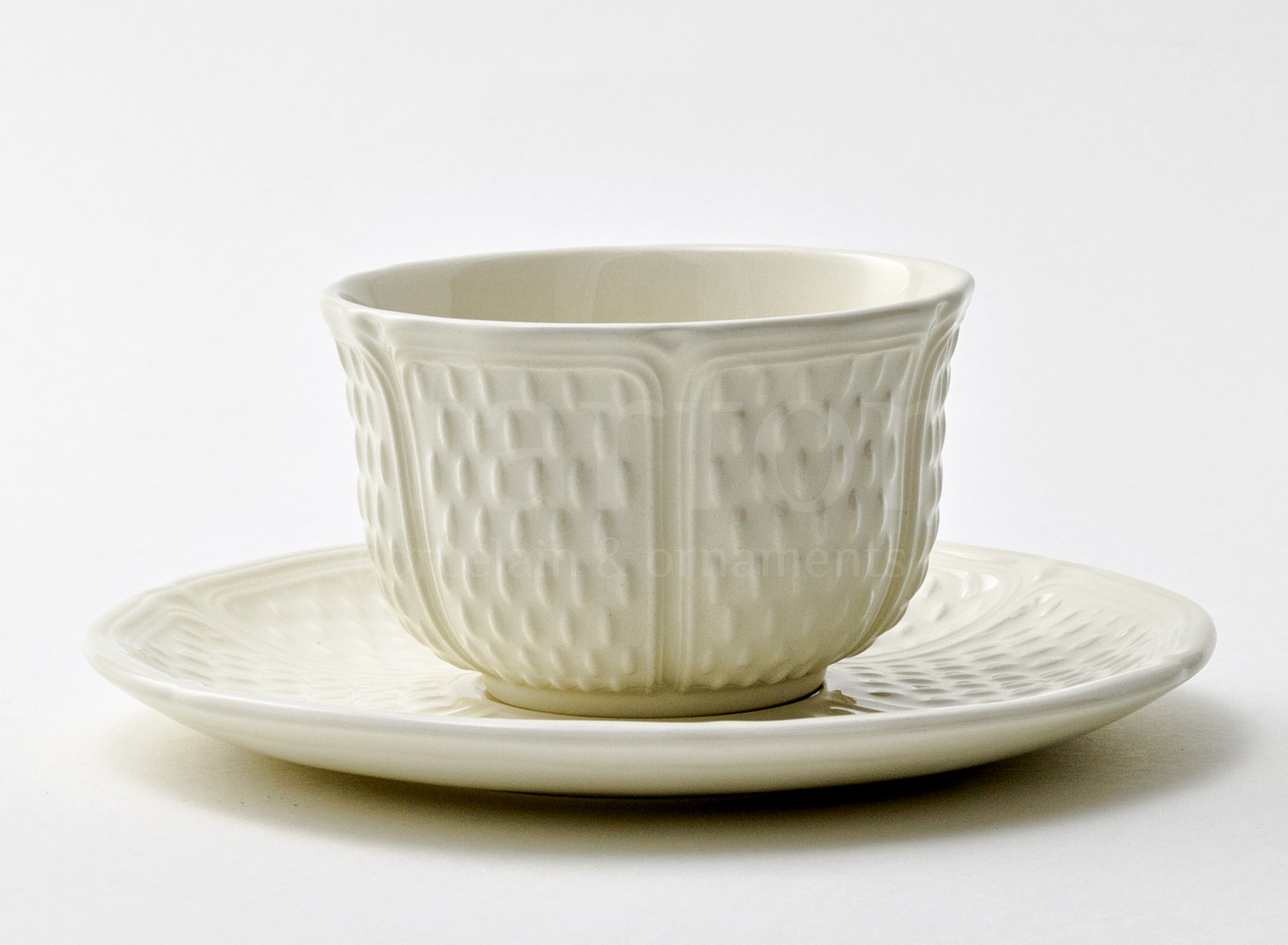 Чашка с блюдцем чайная «PONT AUX CHOUX WHITE» 1/2