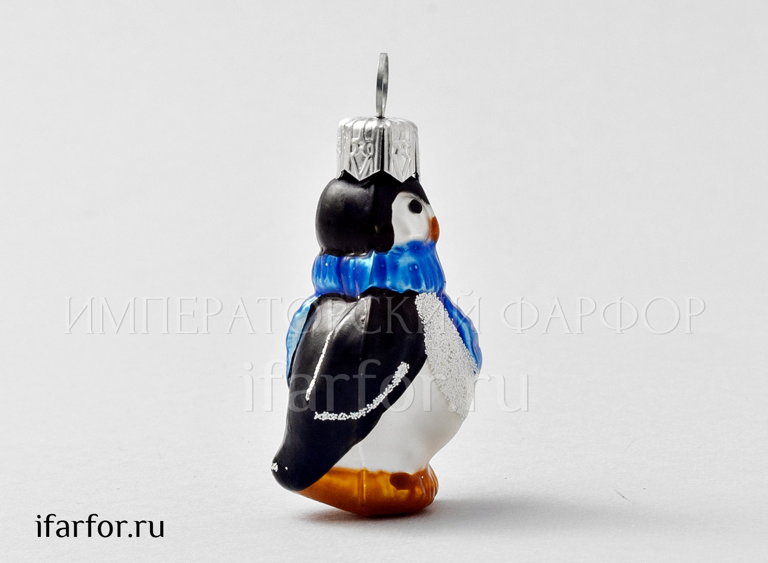 Елочная игрушка «Пингвин в голубом шарфе»