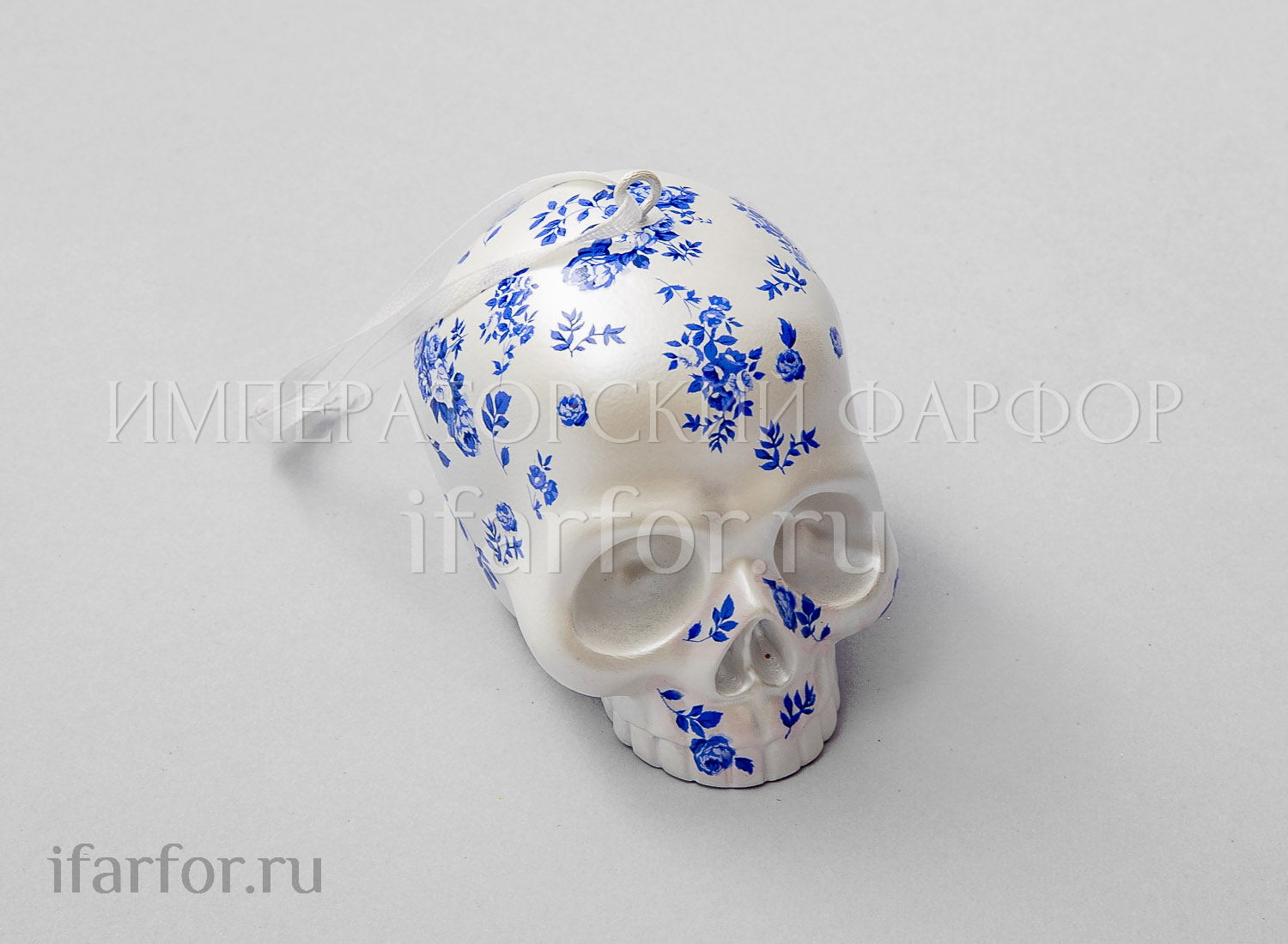 Елочная игрушка «Череп»