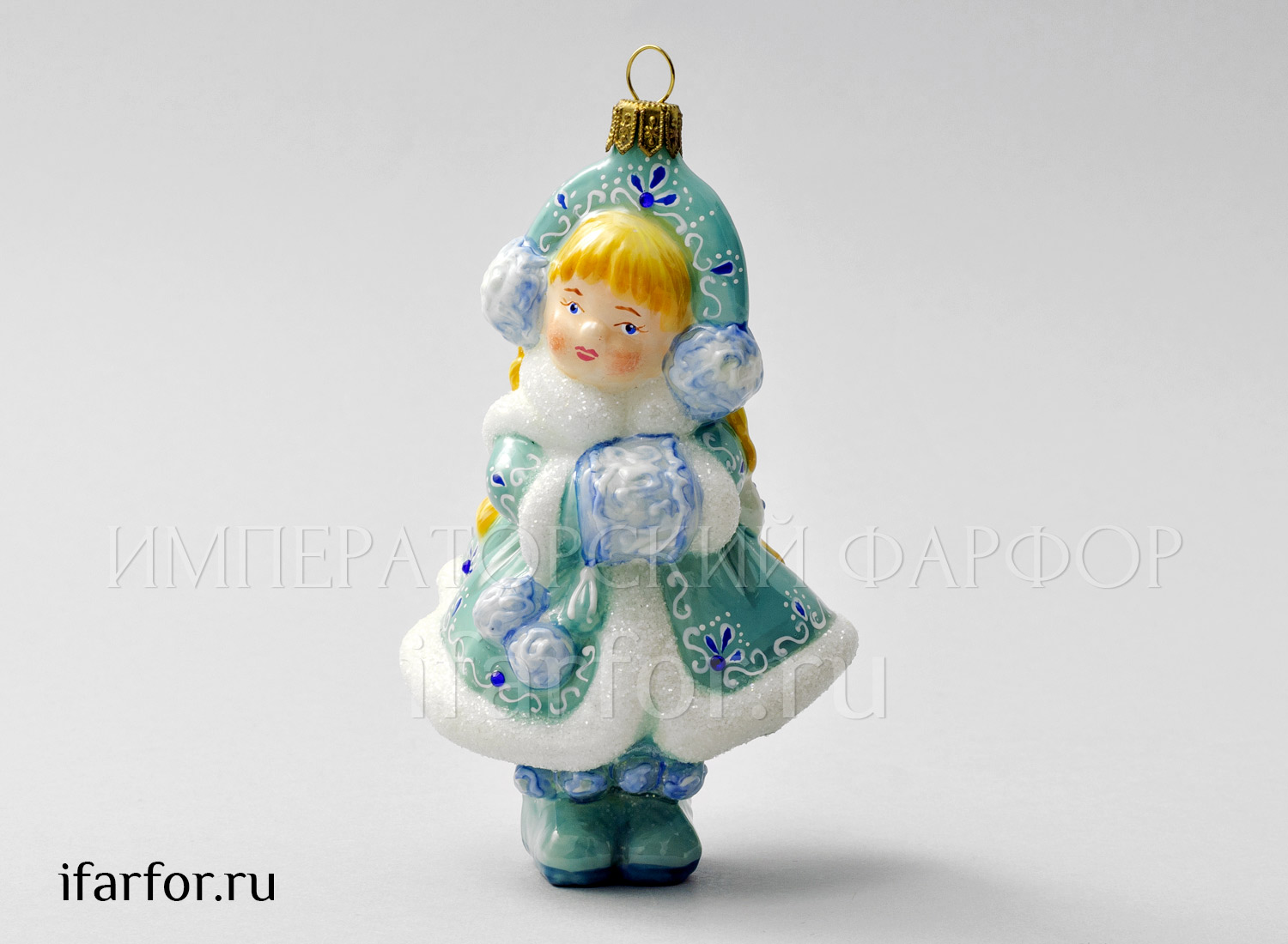 Елочная игрушка «Снегурочка с муфтой»