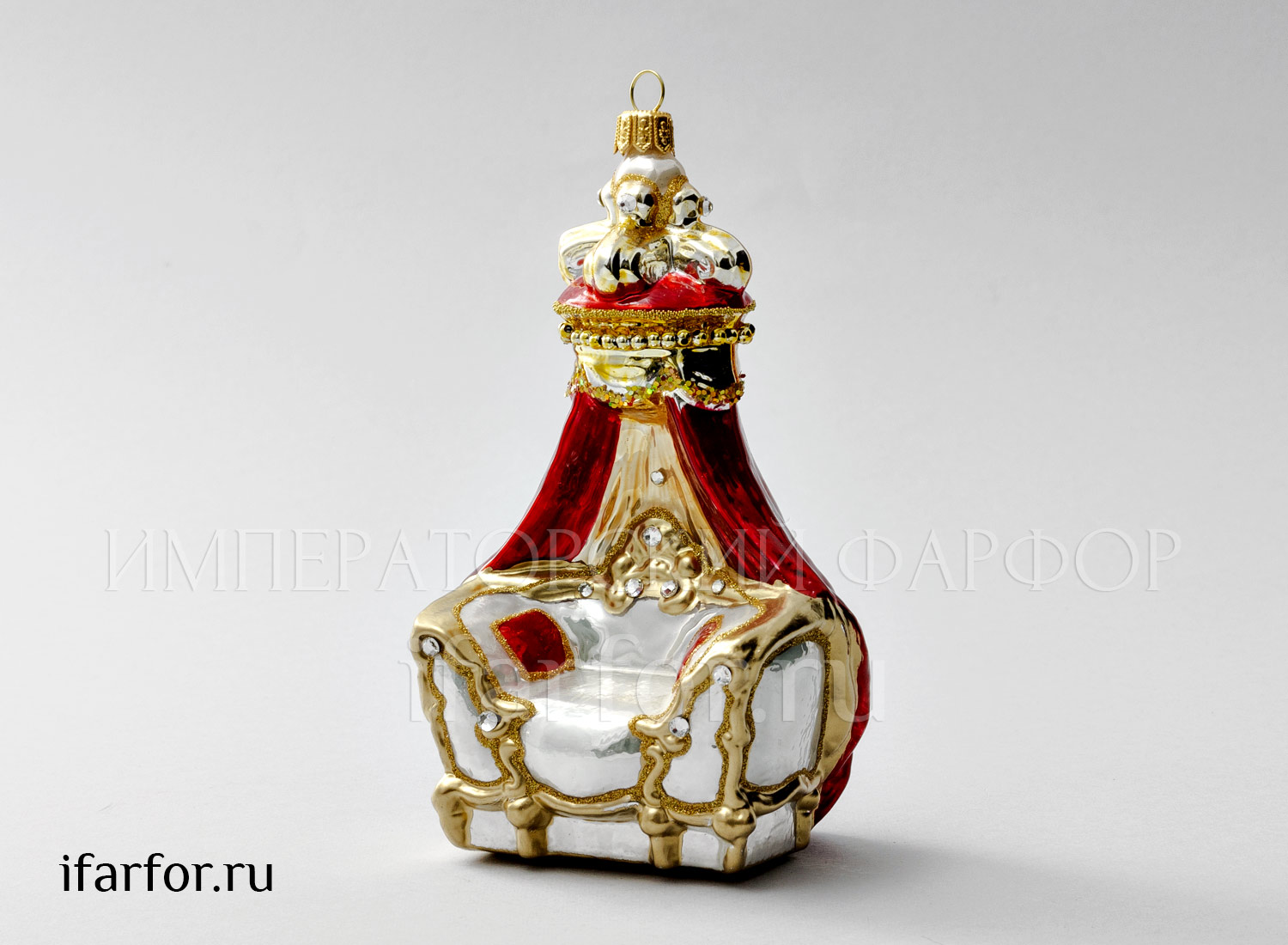 Елочная игрушка в подарочной коробке «Трон с балдахином»