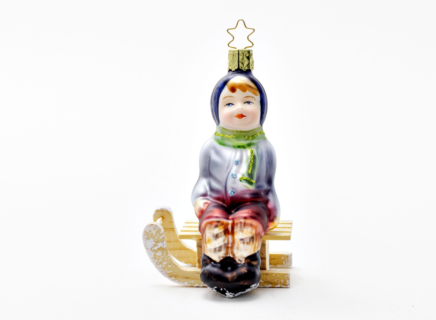 Елочная игрушка «Невинные сердца. Мальчик на санках»