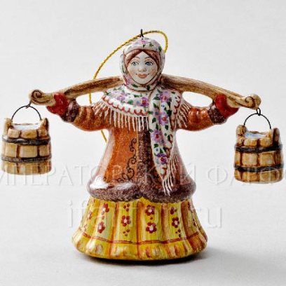 Елочная игрушка «Баба с ведрами»