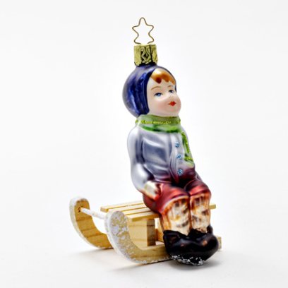 Елочная игрушка «Невинные сердца. Мальчик на санках»